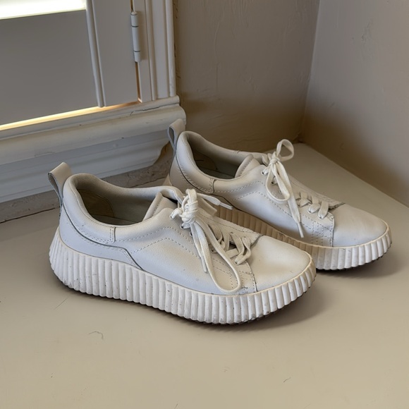 Dolce Vita White Lace-Up Sneakers - Picture 2 of 5